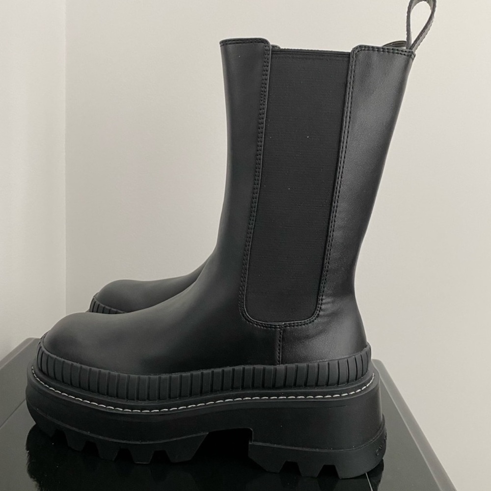 Charles & Keith Black Platform Boots - Picture 3 of 6